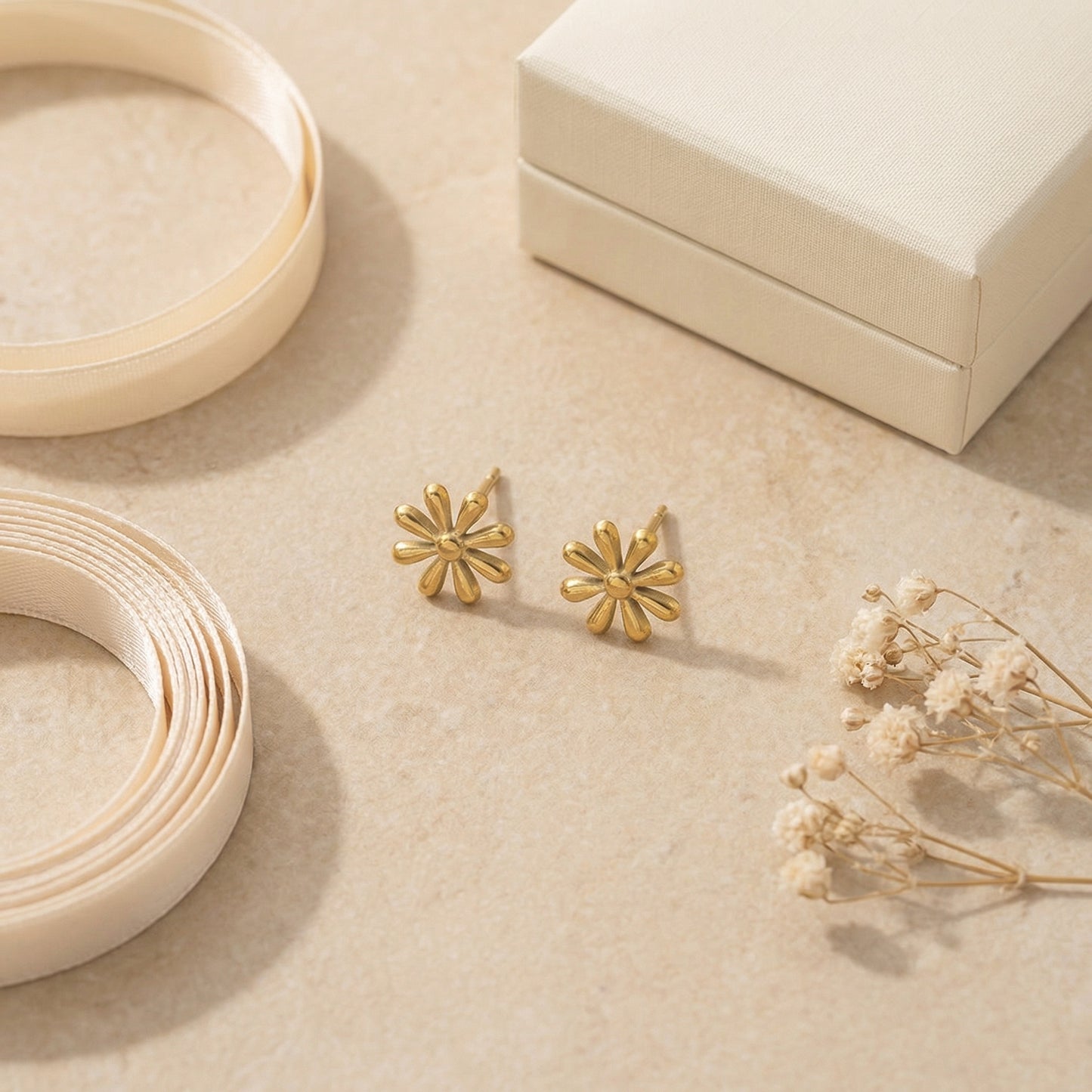 Daisy Stud Earrings Stainless Steel Gold Plated