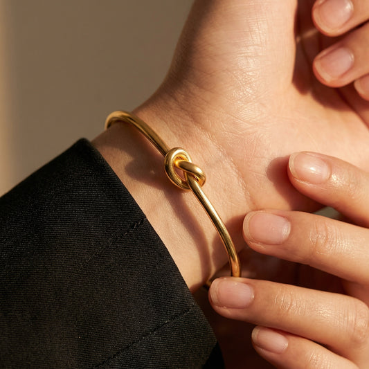 Eternal Knot Gold Bracelet