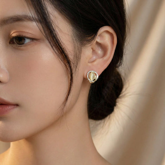 Golden Aura Oval Crystal Stud Earrings