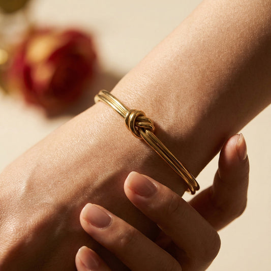Golden Knot Elegance Bracelet