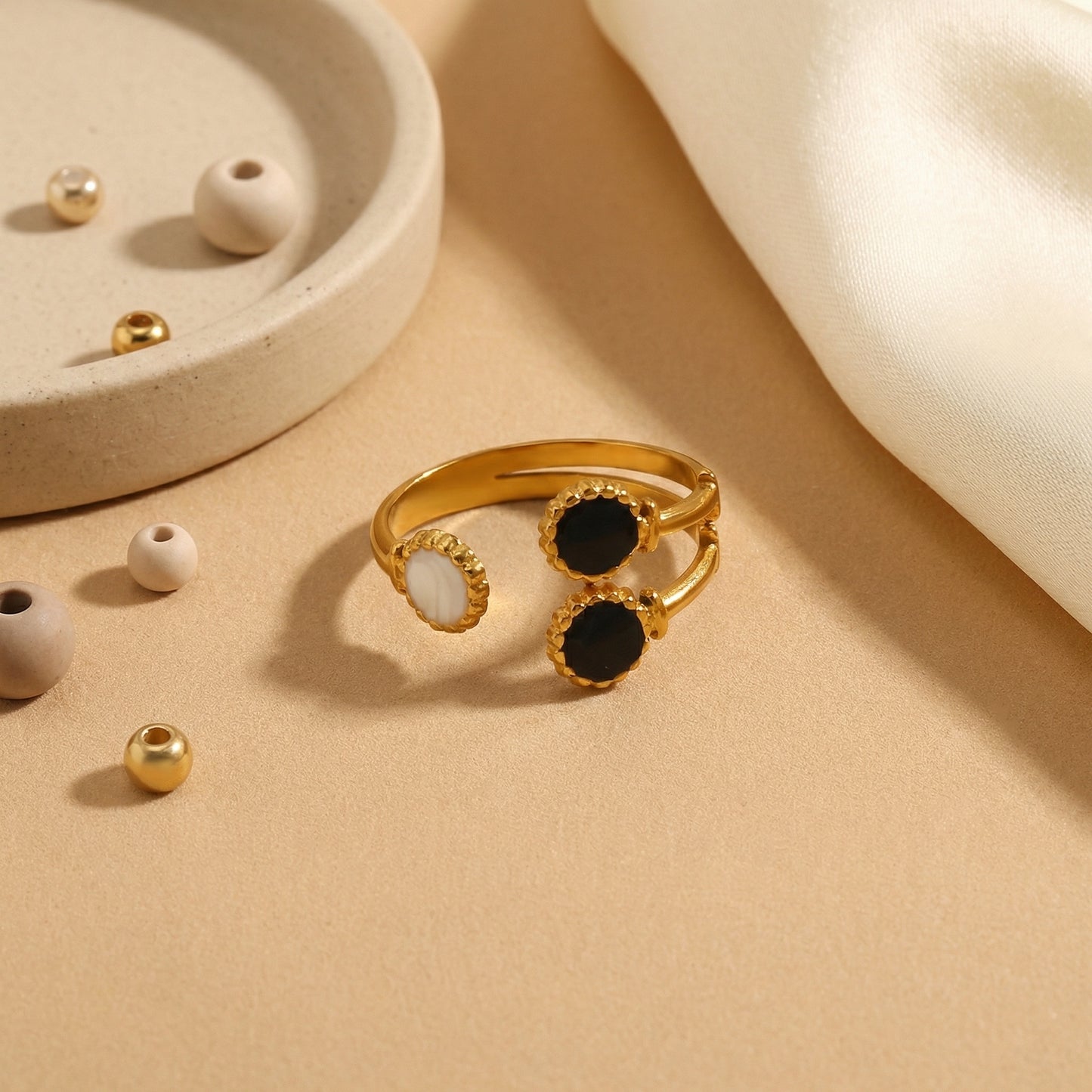 Korean Dual Tone Stone Design Open Gold Finger Ring
