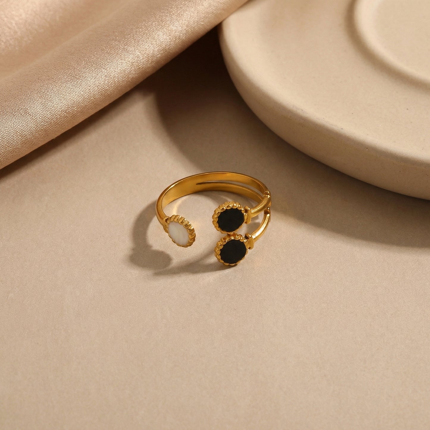 Korean Dual Tone Stone Design Open Gold Finger Ring
