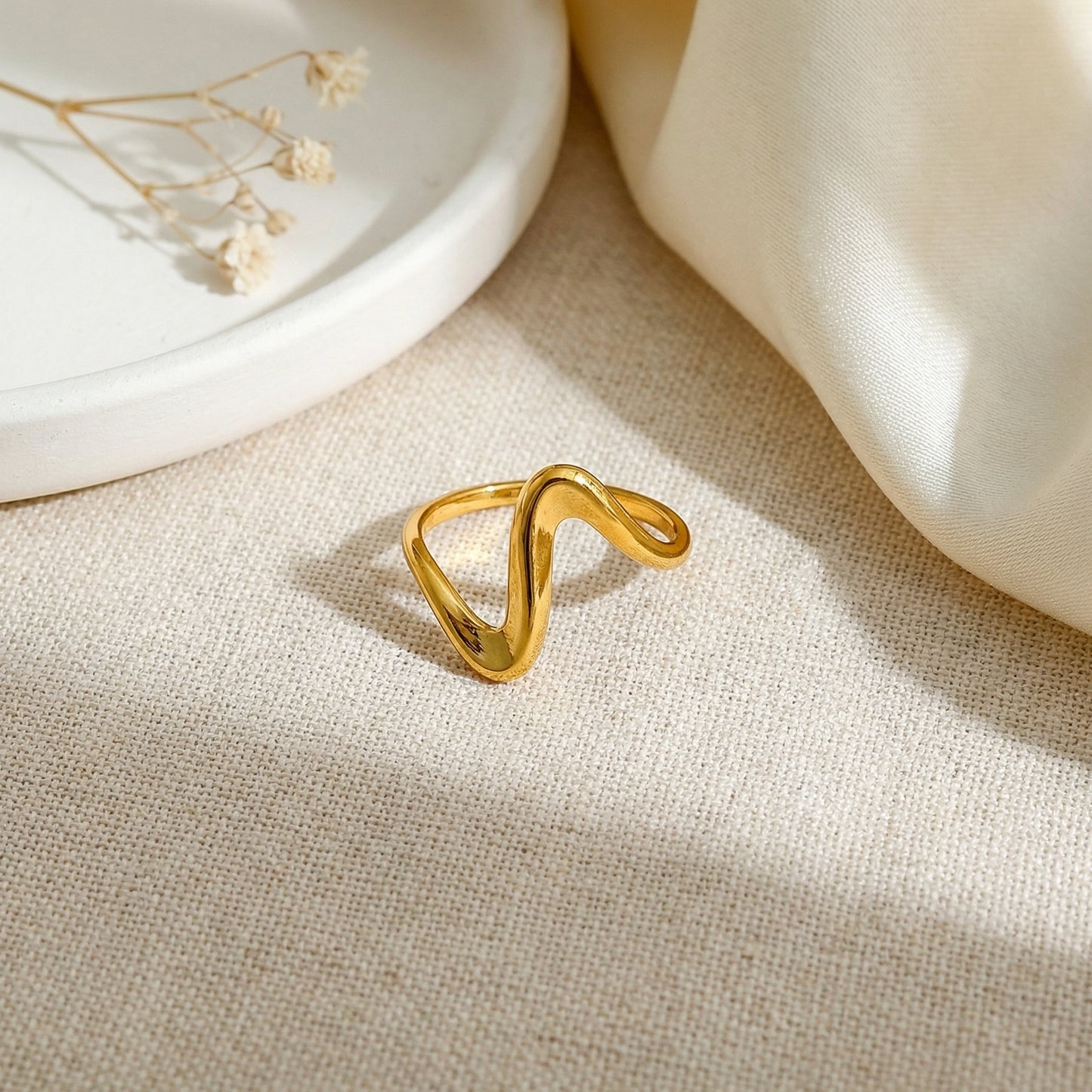 Korean Gold Plated Spiral Open Finger Ring