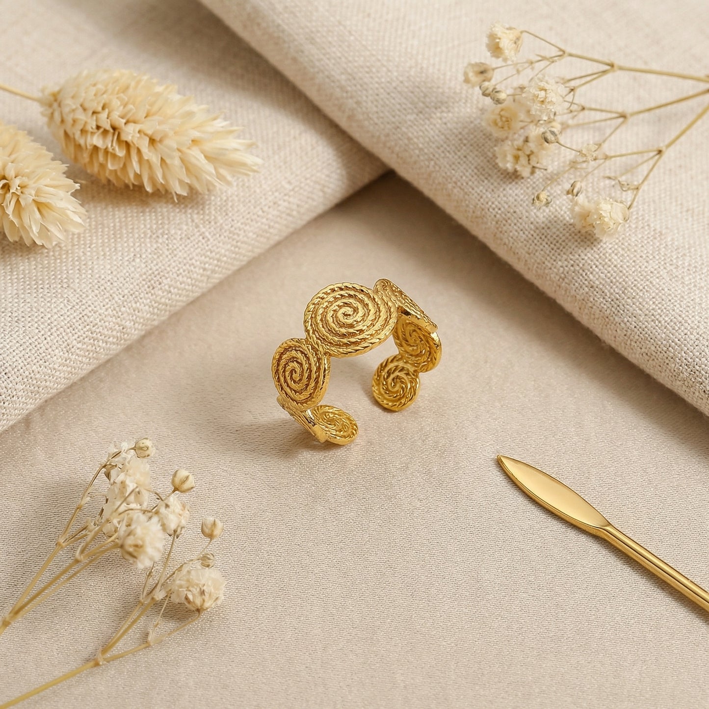 Korean Gold Plated Spiral Texture Open Finger Ring