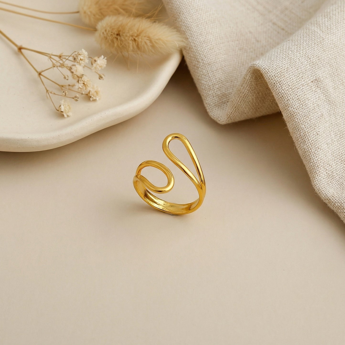 Korean Gold Plated Teardrop Spiral Open Finger Ring