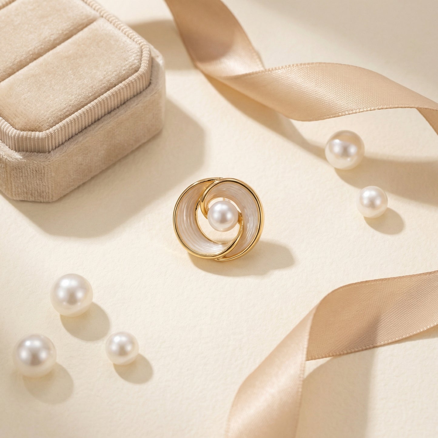 Korean Circular Pearl Stud Earrings